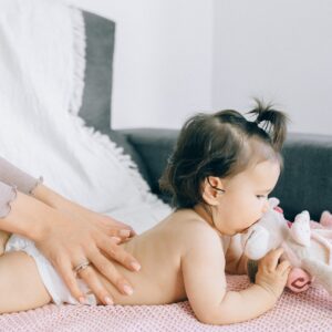 Apprendre à masser son bébé